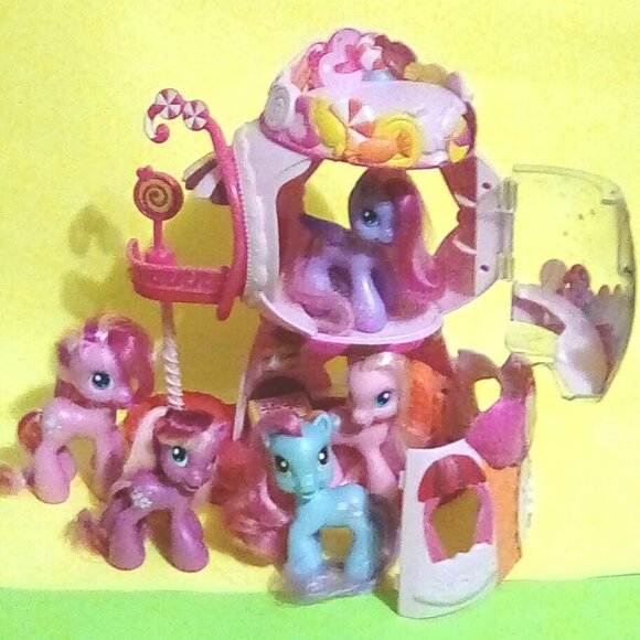 My little pony Bubble Gum machine music  playset & G3.5 mlp bundle - Picture 1 of 8